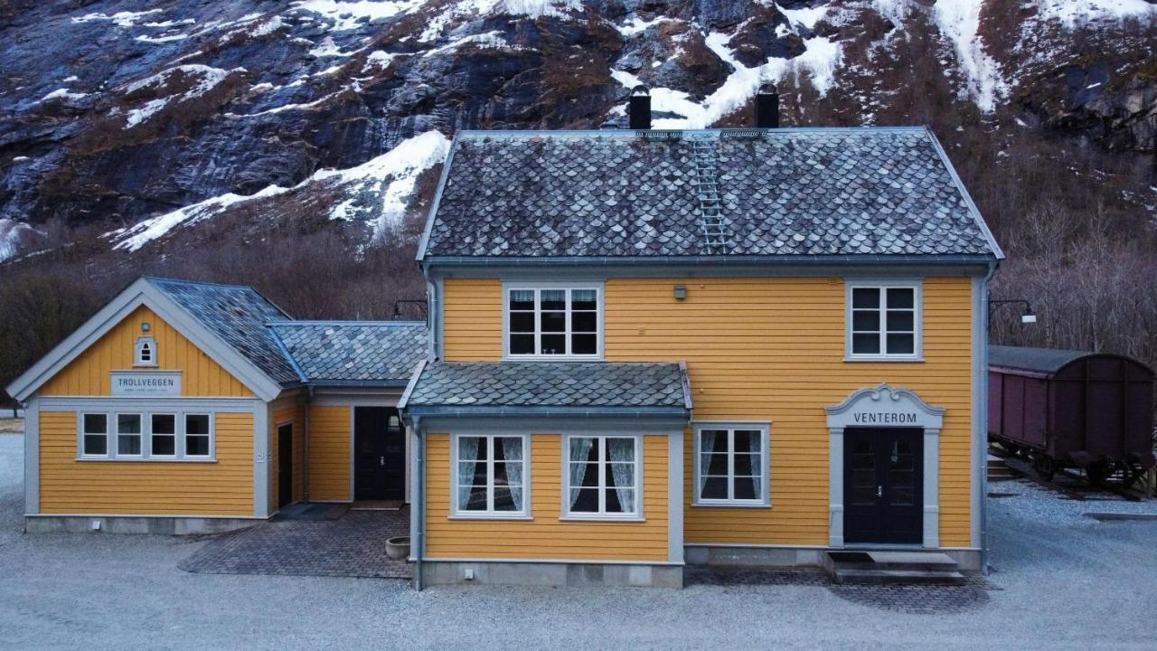 Trollveggen Stasjon Åndalsnes Exterior photo