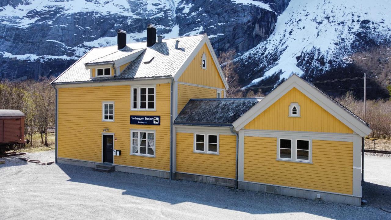 Trollveggen Stasjon Åndalsnes Exterior photo